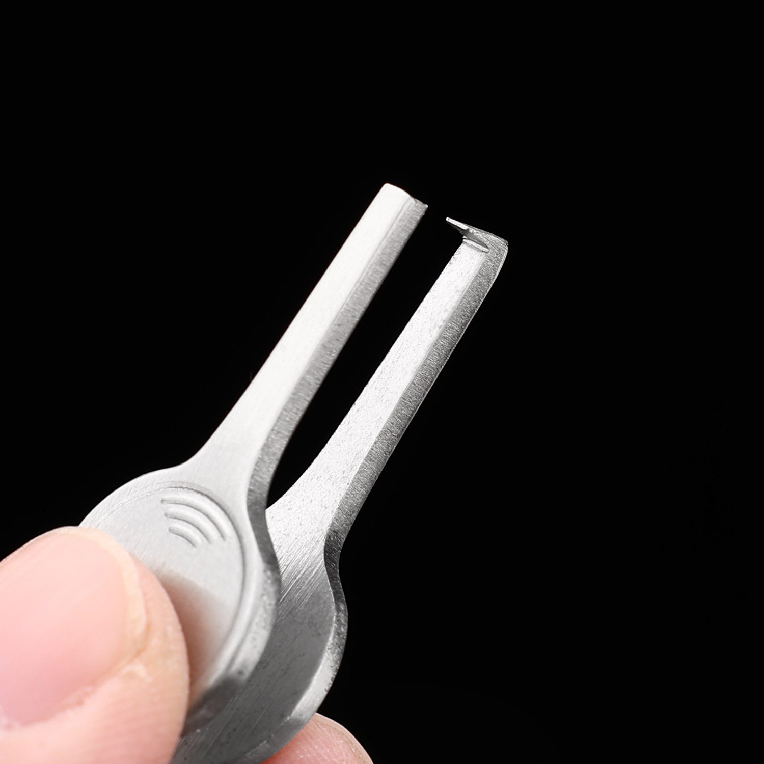 Narzędzie do otwierania kółek  – Fishing Line Cutter recenzja i cena